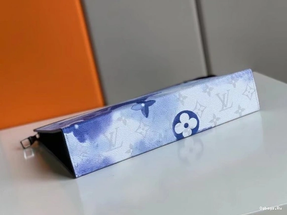 VUITTON VOYAGE LOUIS POCHETTE MM 1217